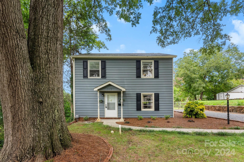 513 Main St Mount Holly, NC 28120