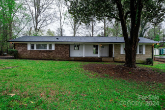 2433 11th Ave Hickory, NC 28602