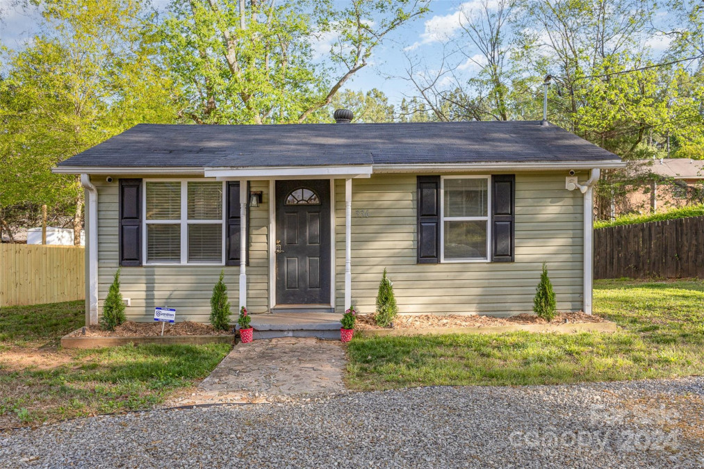 336 Valley St Mount Holly, NC 28120
