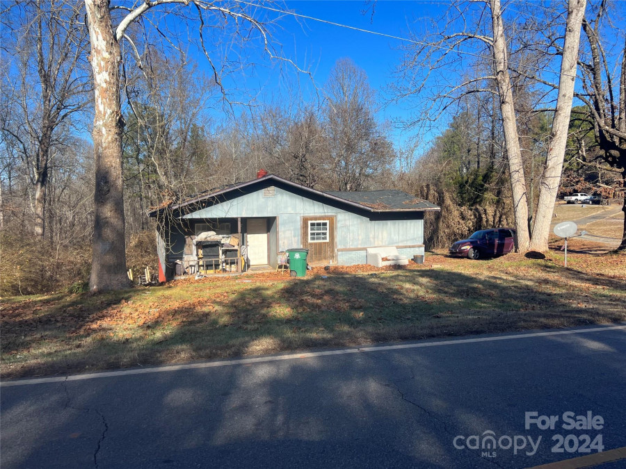 679 Whiteside Rd Rutherfordton, NC 28139