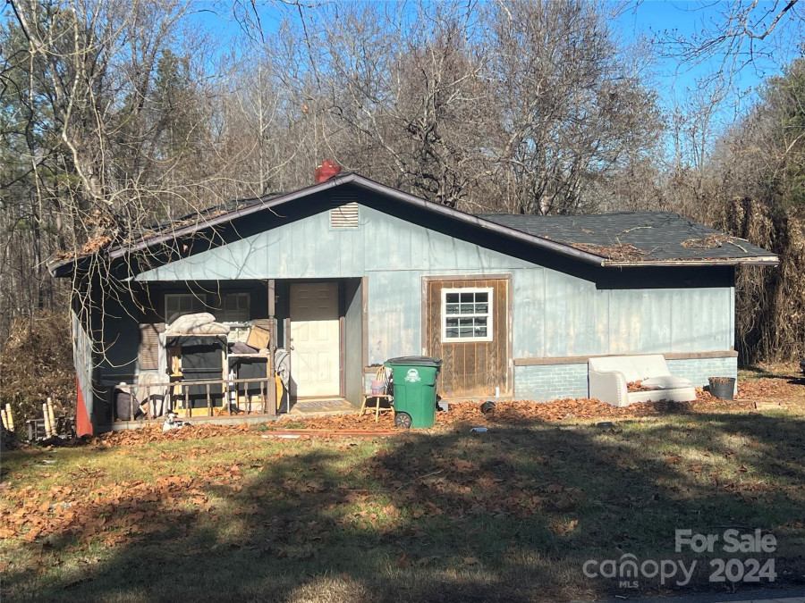 679 Whiteside Rd Rutherfordton, NC 28139