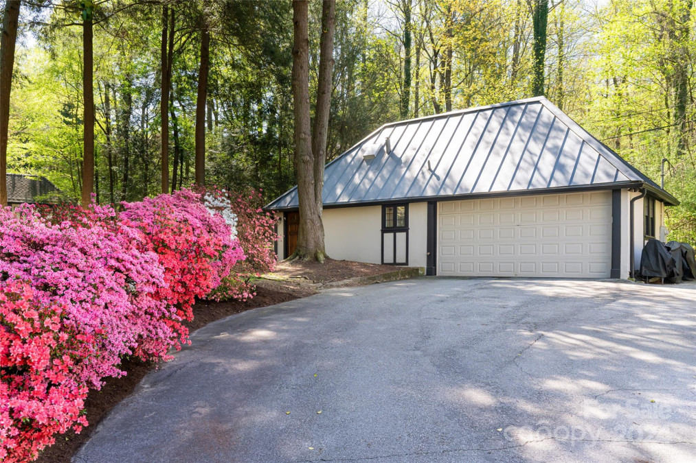 30 Cedarcliff Rd Asheville, NC 28803