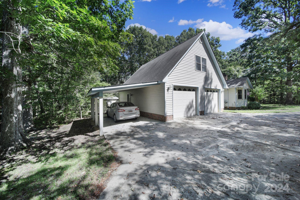 1830 Hollybrook Ln Lancaster, SC 29720