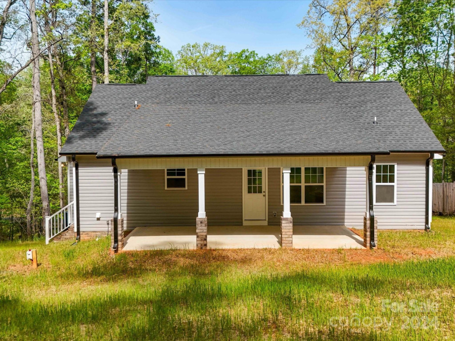 292 Manchester Rd Mount Gilead, NC 27306