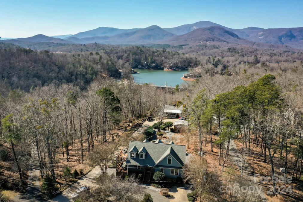 158 Pearson Cir Lake Lure, NC 28746