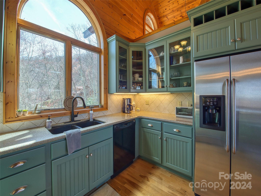 53 Kamama Trl Maggie Valley, NC 28751