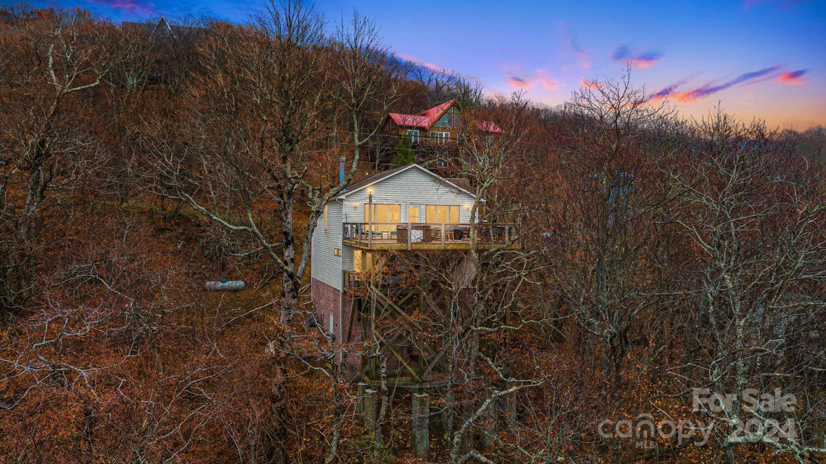 114 Spruce Hollow Rd Beech Mountain, NC 28604