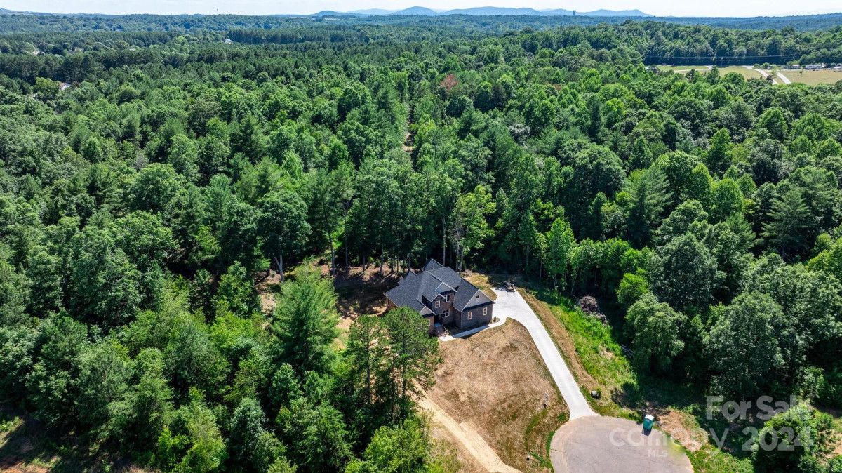 5943 Vintage Ct Granite Falls, NC 28630