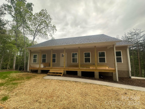 61 Whispering Pines Dr Marion, NC 28752
