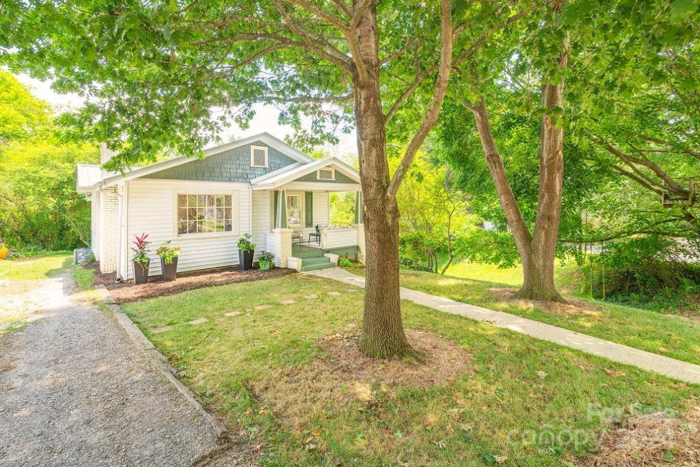 68 Nebraska St Asheville, NC 28806