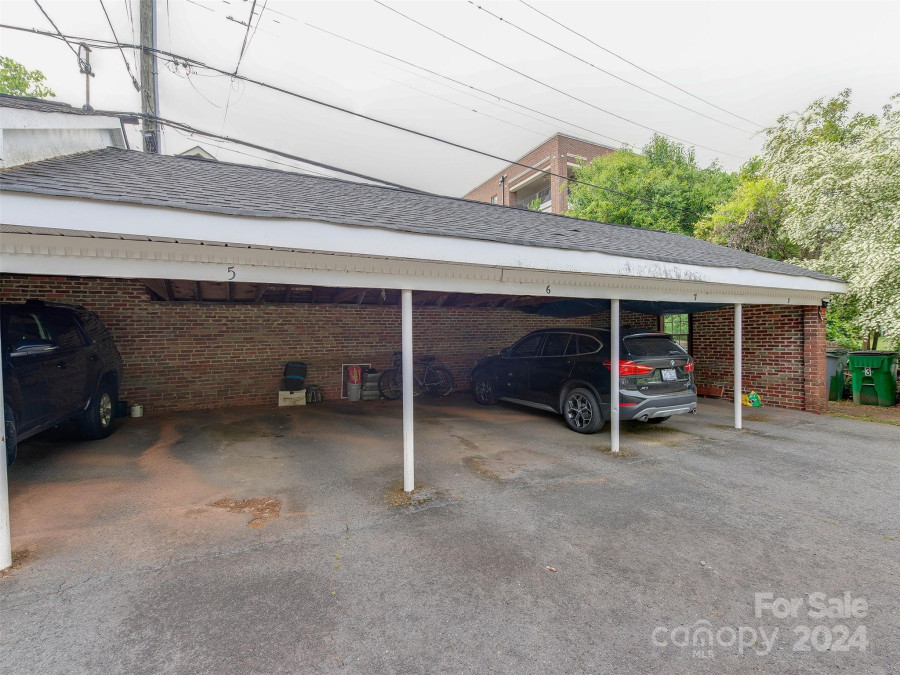 2240 Roswell Ave Charlotte, NC 28207