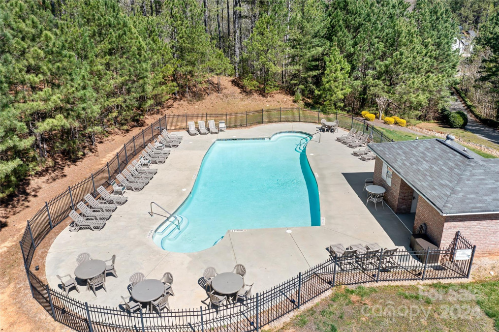 200 Winding Forest Dr Troutman, NC 28166
