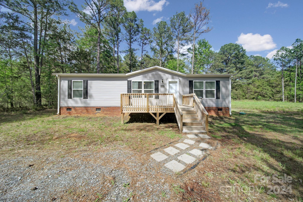 5946 Shirley Rd Fort Lawn, SC 29714