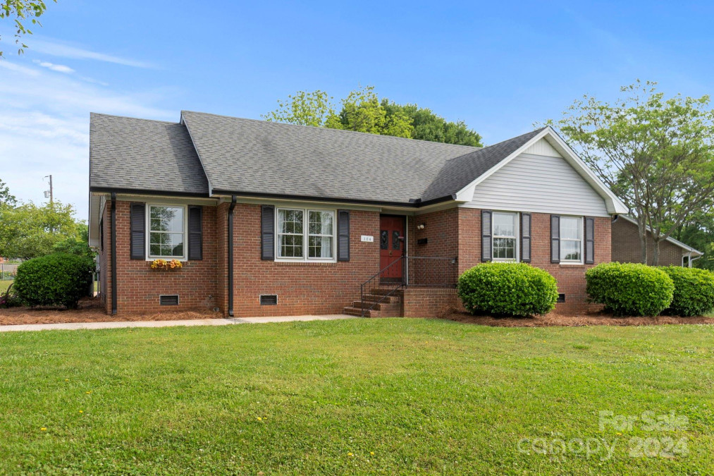 104 Hedgestone Dr Gastonia, NC 28056