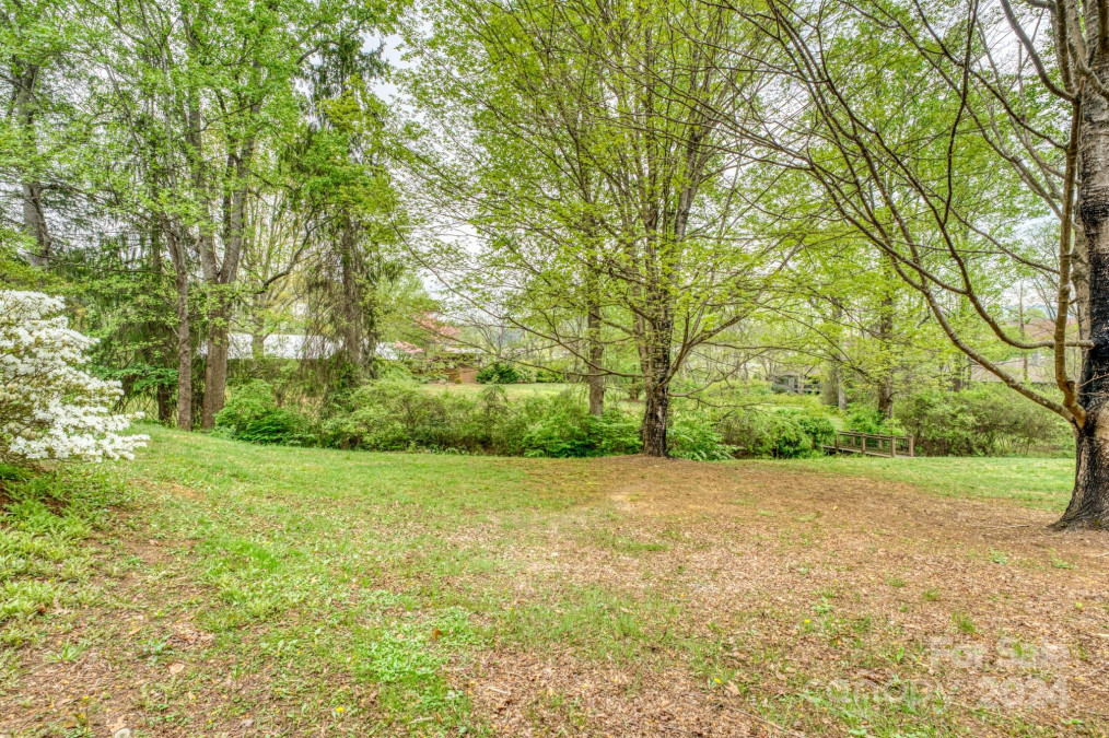 206 Crowfields Dr Asheville, NC 28803