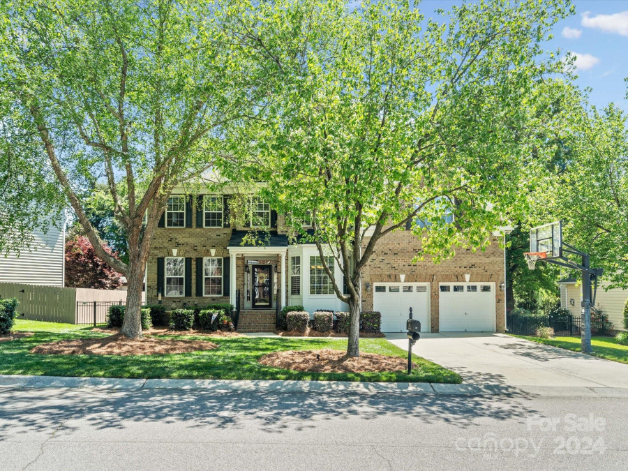 223 Coralstone Dr Fort Mill, SC 29708