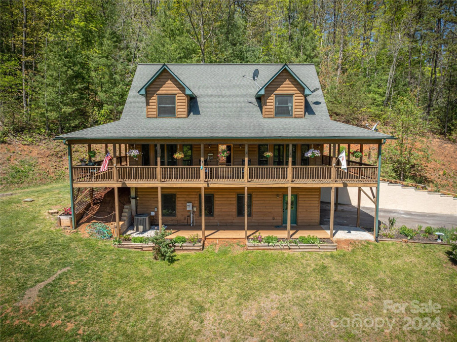 234 Deer Run Rd Canton, NC 28716