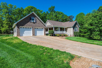 210 Lynnbrook Ln Taylorsville, NC 28681