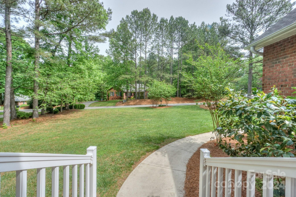 121 Sierra Woods Dr Troutman, NC 28166