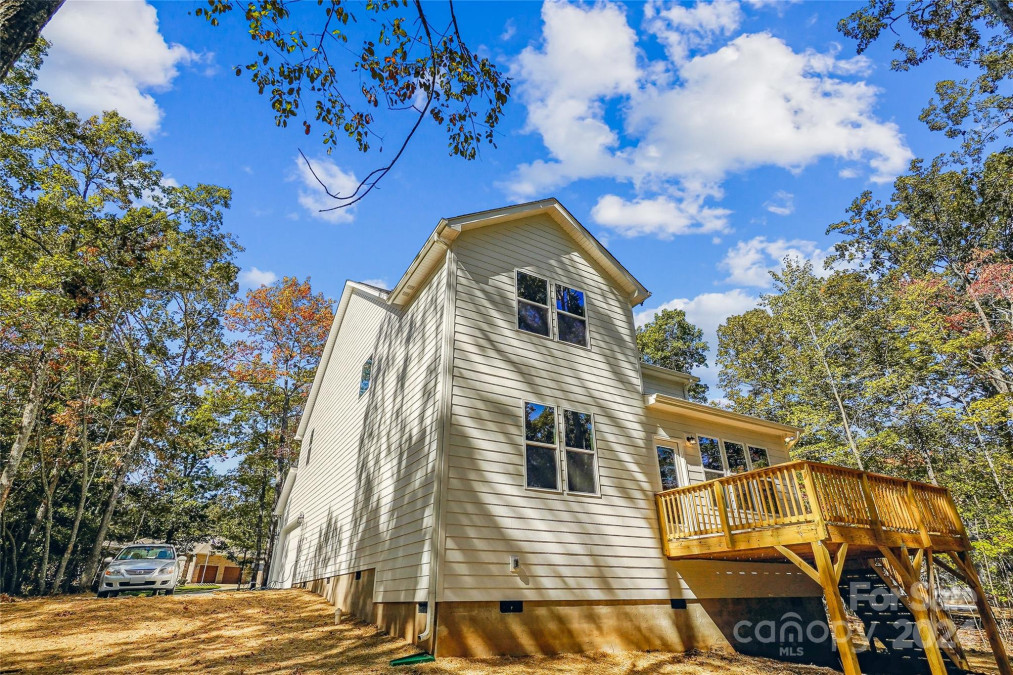 5139 Kings Pinnacle Dr Kings Mountain, NC 28086