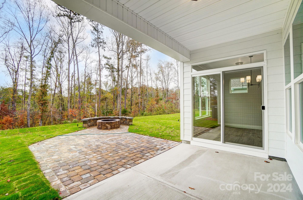 3011 Whispering Creek Dr Indian Trail, NC 28079