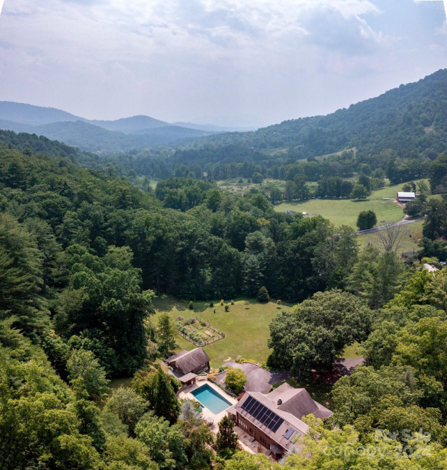 167 Lynn Cove Rd Asheville, NC 28804