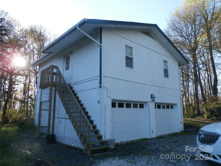 288 Firetower Rd Spruce Pine, NC 28777