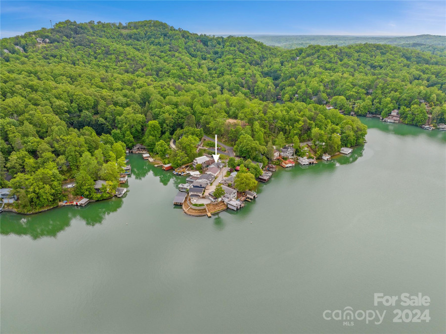 102 Havnaers Point Lake Lure, NC 28746