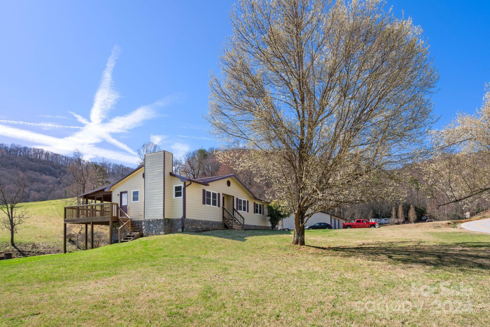 281 Curtis Creek Rd Candler, NC 28715