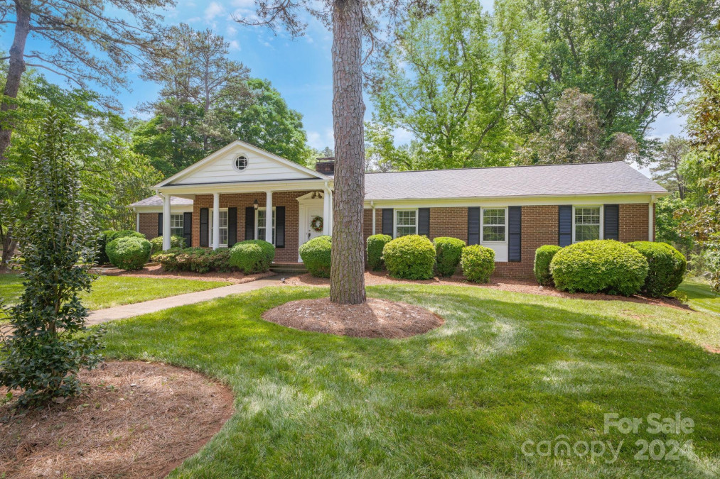 637 Windsor Pl Concord, NC 28025