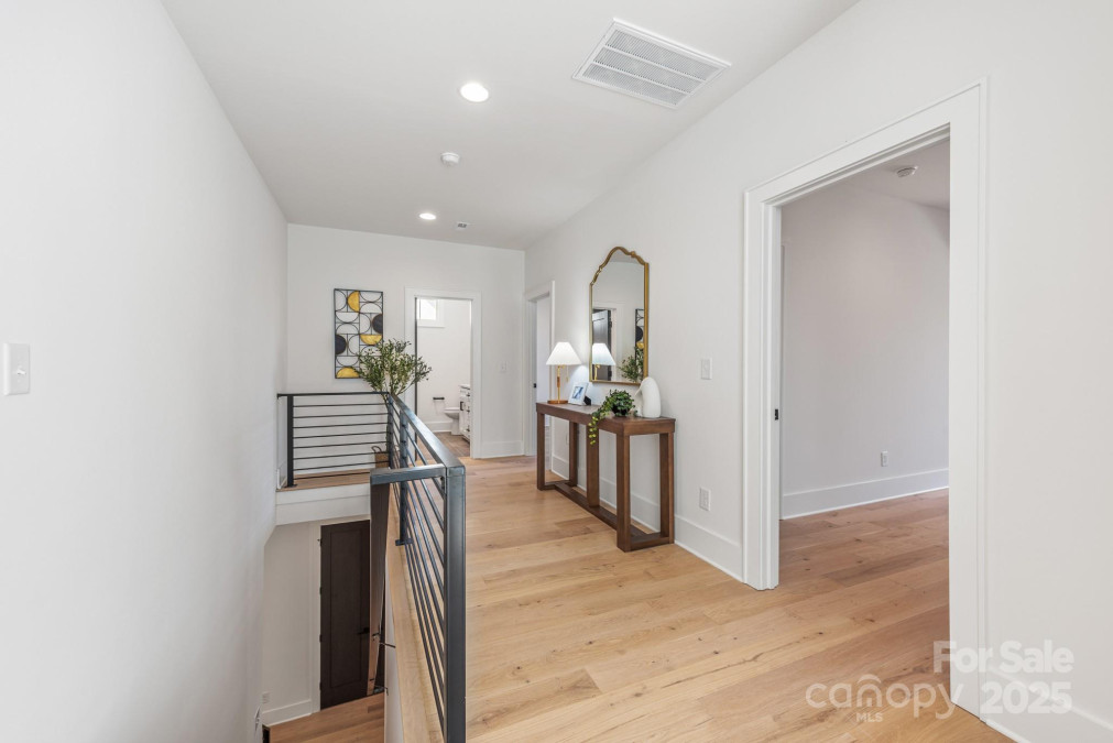 3945 Plainview Rd Charlotte, NC 28208