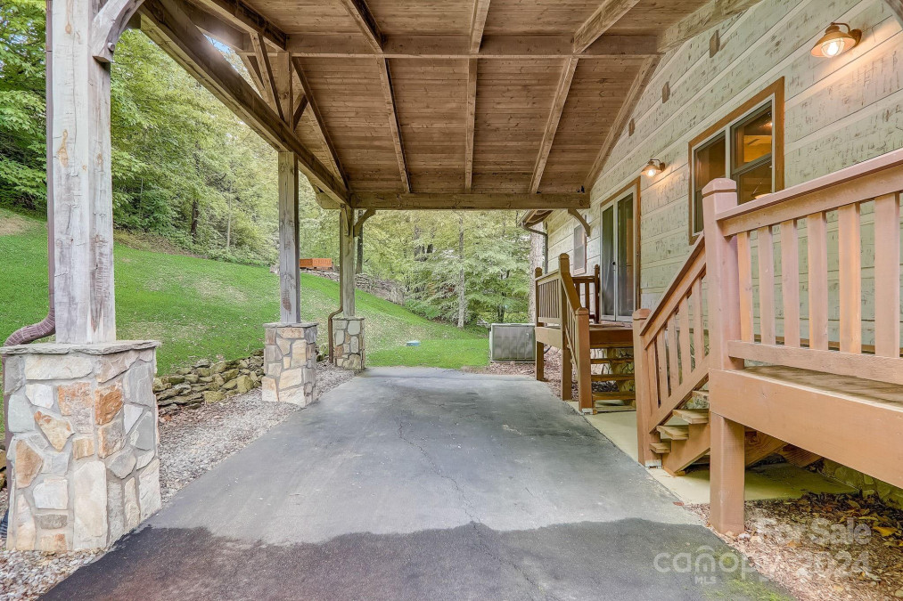 170 Cradling Cv Waynesville, NC 28785