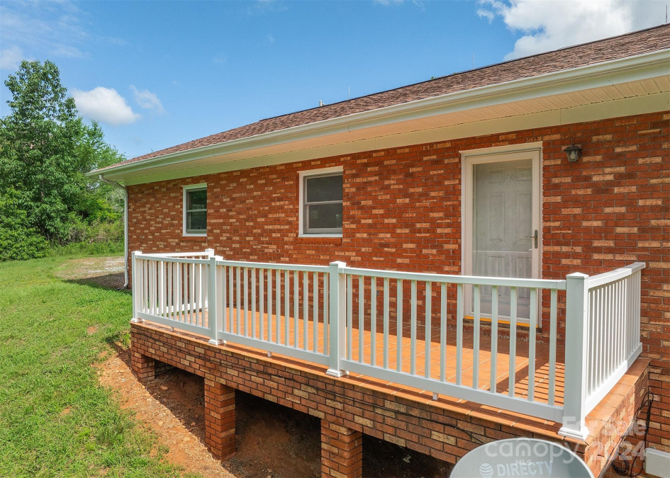 6472 Rhoney Rd Connelly Springs, NC 28612