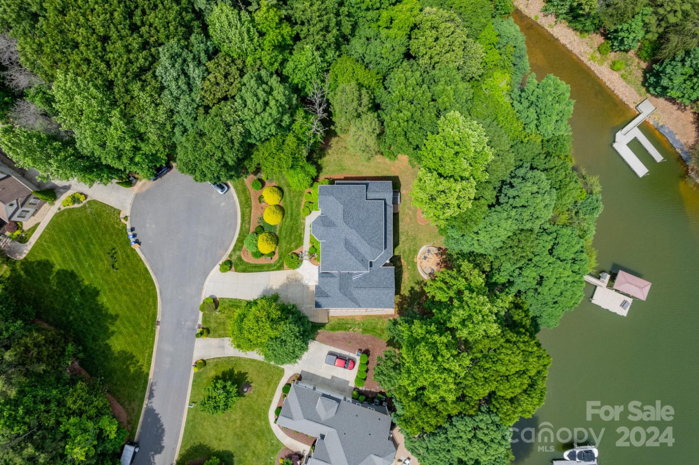 228 Wildwood Cove Dr Mooresville, NC 28117