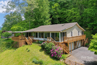 341 Spirit Mountain Rd Waynesville, NC 28786