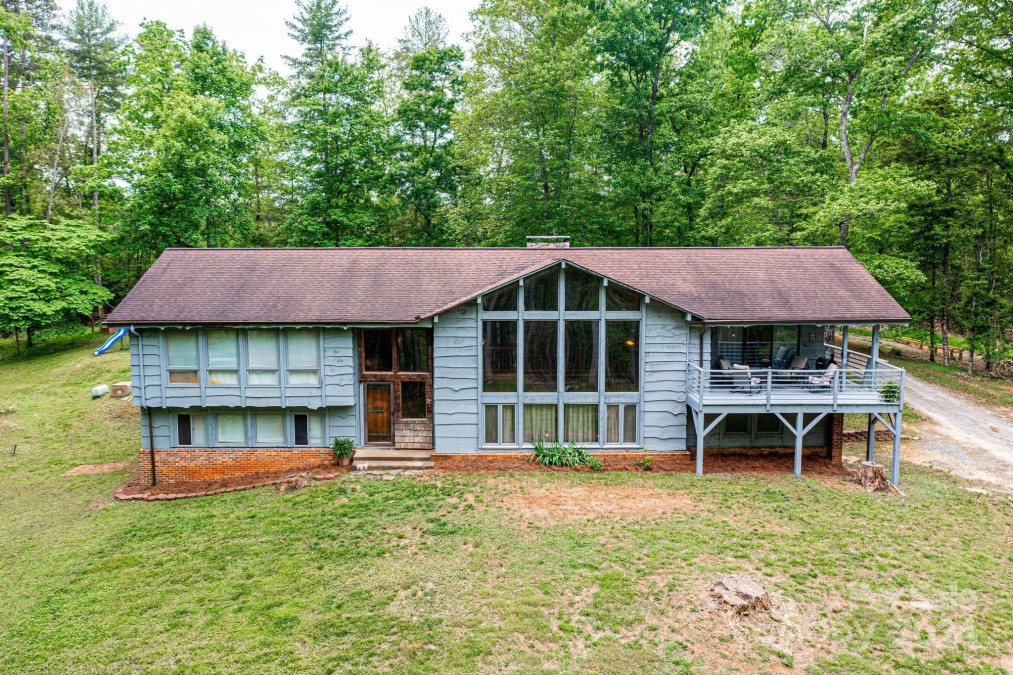 3245 Frank Martin Ln Lenoir, NC 28645