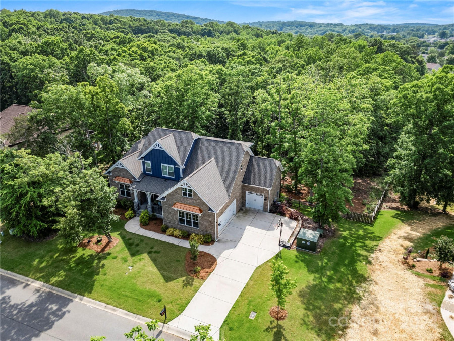 572 Highland Ridge Point Clover, SC 29710