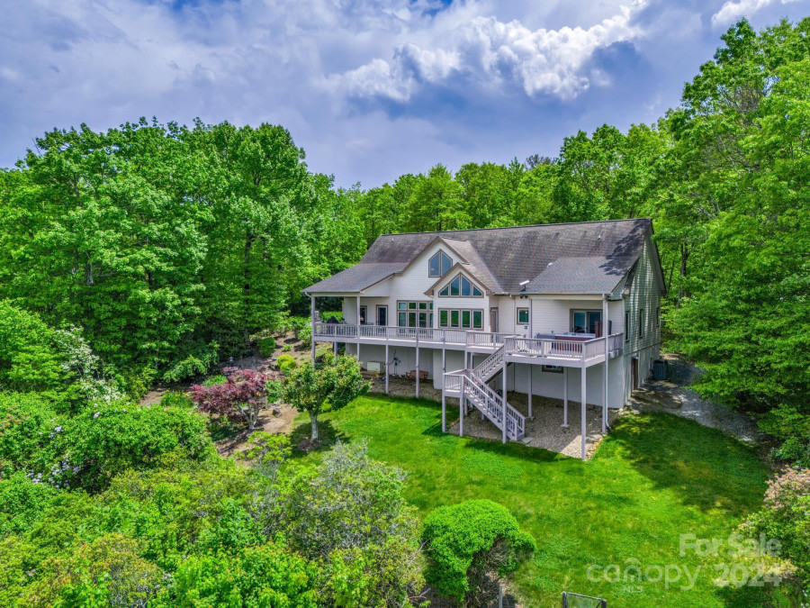 428 Devils Hole Rd Rosman, NC 28772