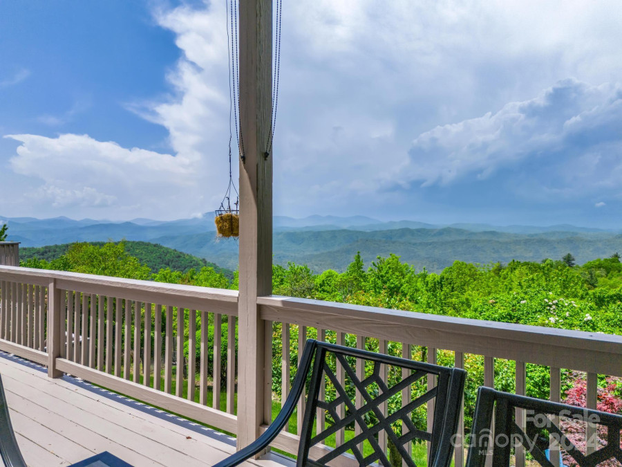 428 Devils Hole Rd Rosman, NC 28772