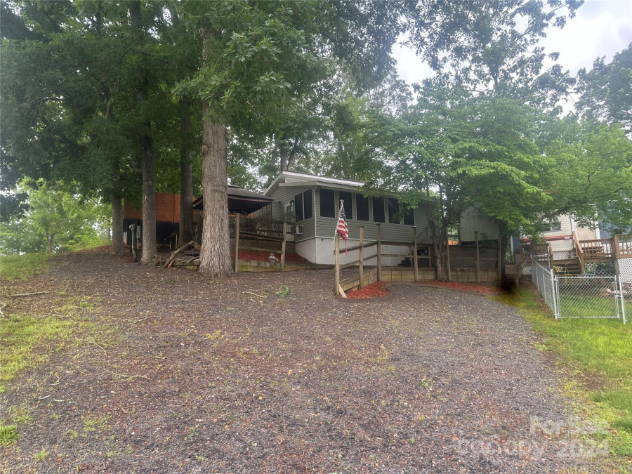 128 Twin Bluff Trl Mount Gilead, NC 27306