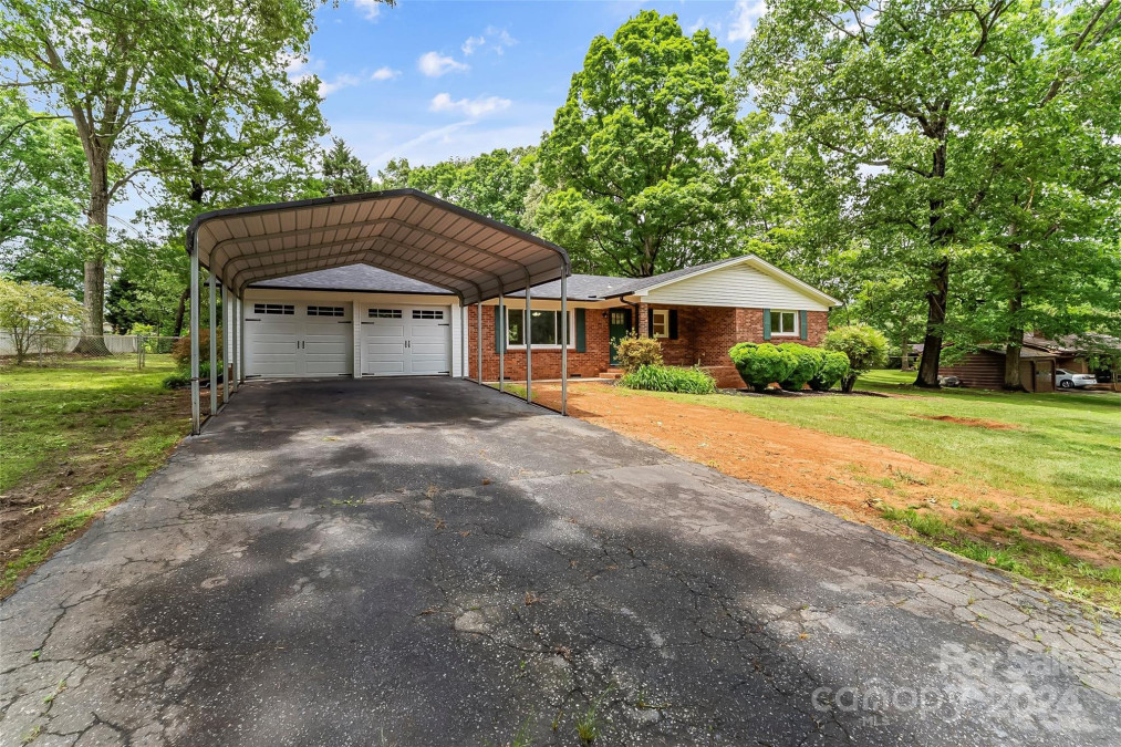 121 Twitty Ln Statesville, NC 28625