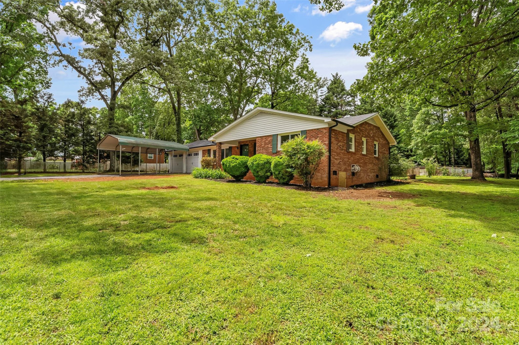 121 Twitty Ln Statesville, NC 28625