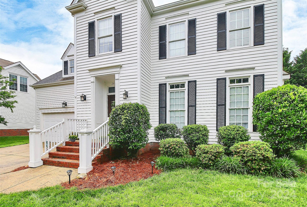 2801 Saintfield Pl Charlotte, NC 28270