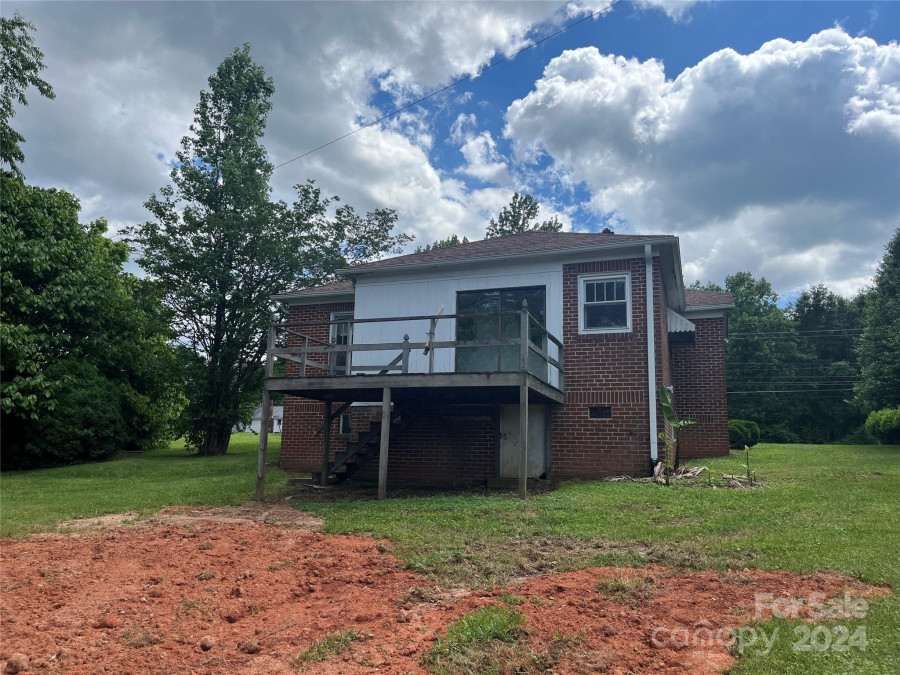 2105 Us 70 Hw Morganton, NC 28655