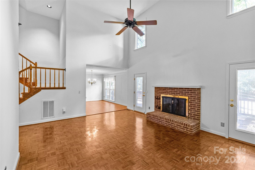 5206 Dunrobin Ln Charlotte, NC 28226