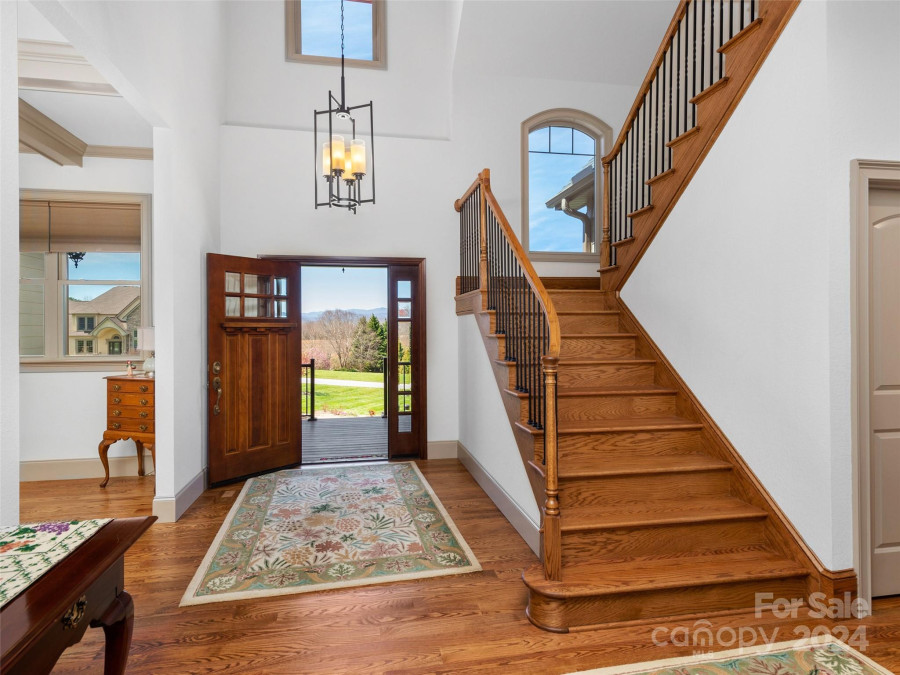 442 Ridgeview Hill Dr Hendersonville, NC 28791