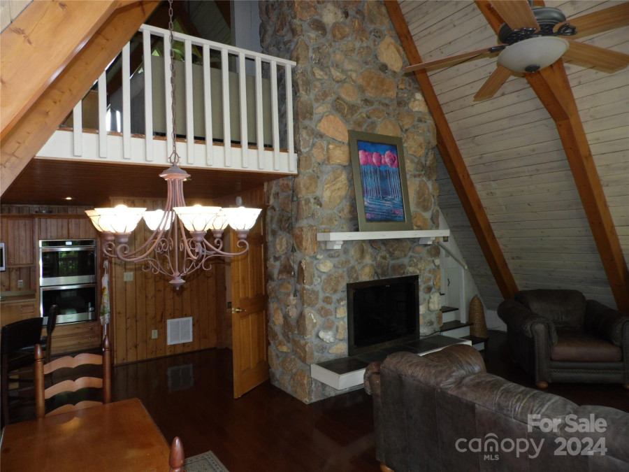 226 Ridge Rd Roaring Gap, NC 28663