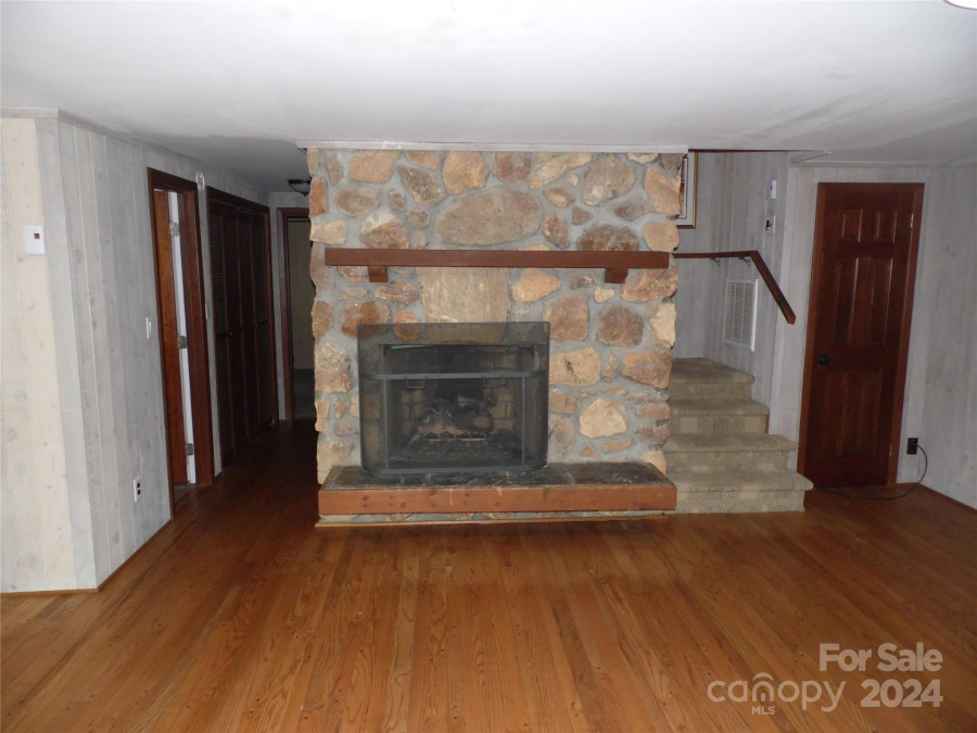 226 Ridge Rd Roaring Gap, NC 28663