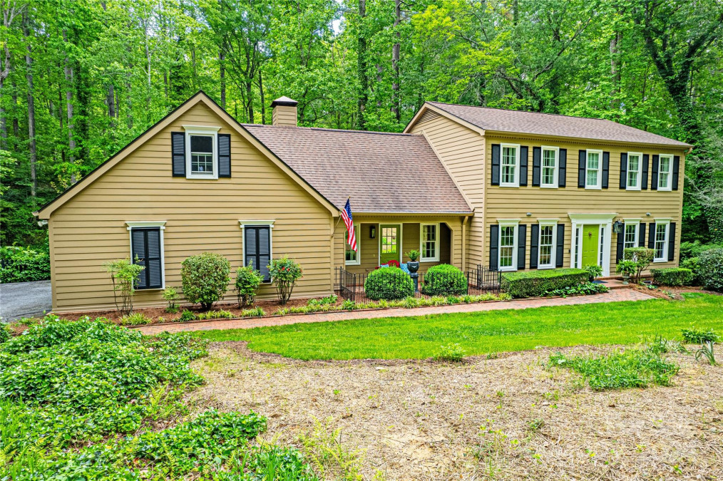 301 Chickadee Ln Brevard, NC 28712