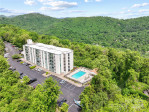 647 Town Mountain Rd Asheville, NC 28804